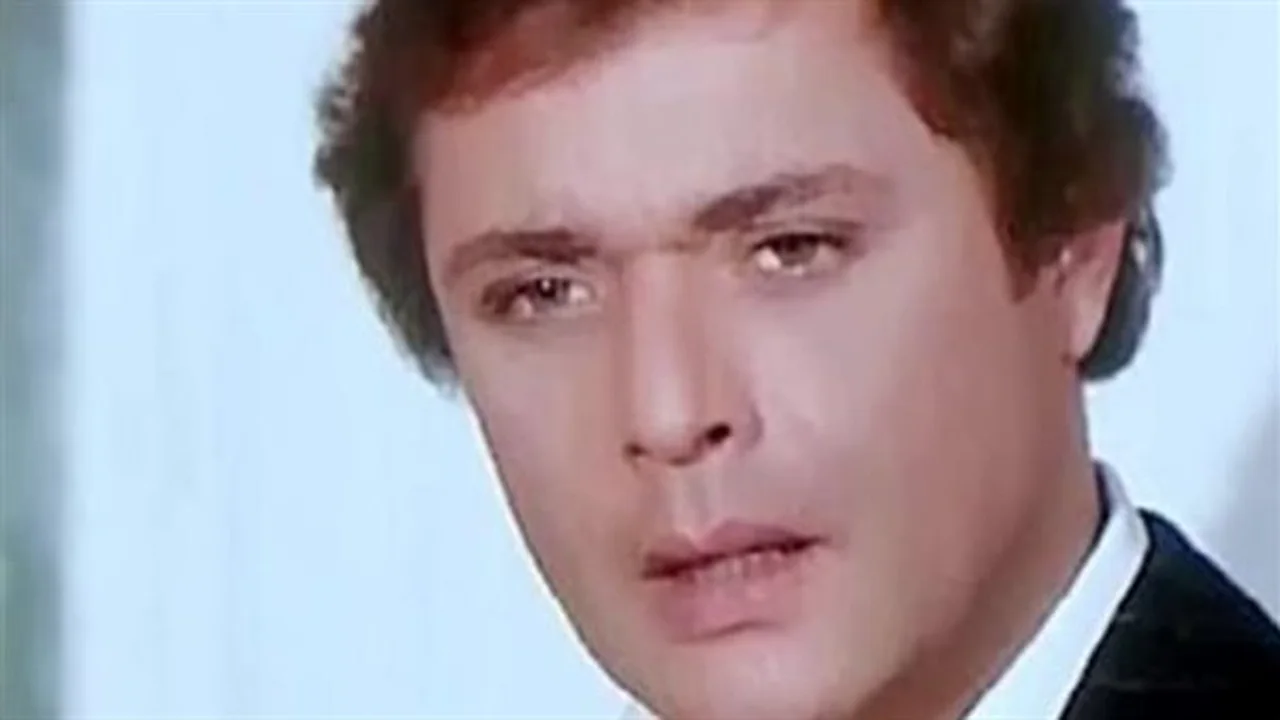 ذكريات خالدة.. كيف أثر محمود عبد العزيز في الجمهور العربي؟